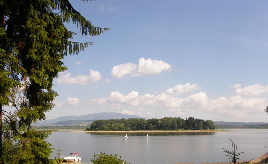 Orava Oravska priehrada vodna nadrz Orava najvacsia vodna nadrz na Slovensku